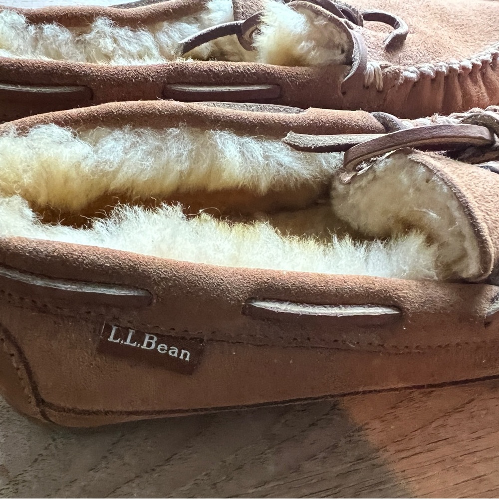 LL bean unisex cosy slippers. Size 6 Boys.Size 6.5 Women